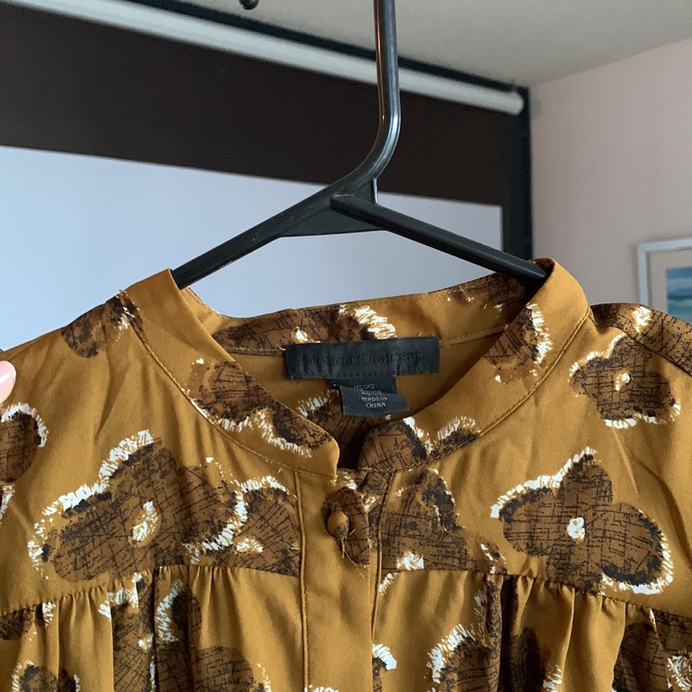 Floral Blouse - Picture 4 of 4